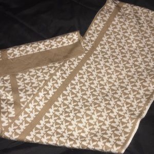 Michael Kors | Scarf (knit)